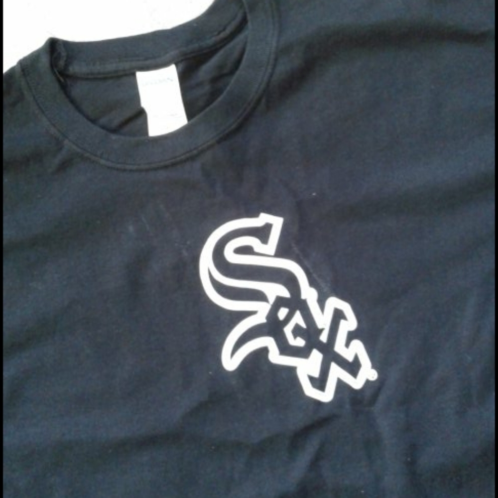 Tee Shirt - Picture 2 of 4